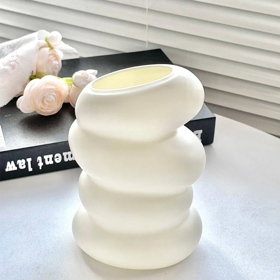 Nordic Spiral White Flower Vase